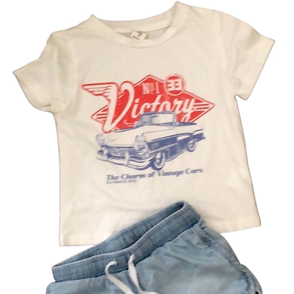 White Tee with Red Graphic size 4t runs a little small